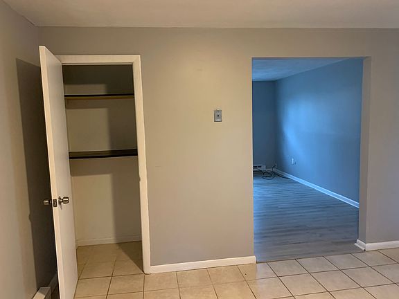 4th image of 346 Brown St APT 1L