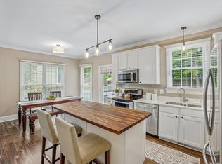 225 Brookberry Rd, Holly Springs, NC 27540