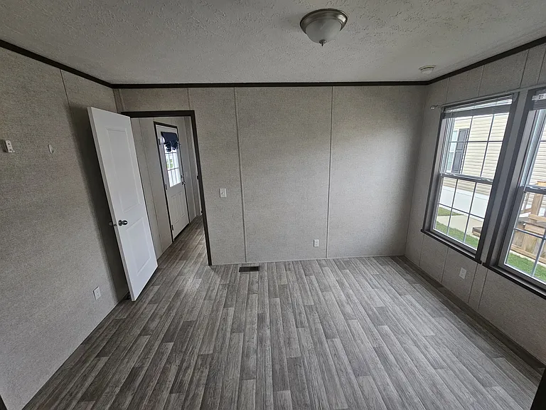 12 W Acree Dr — Photo 3
