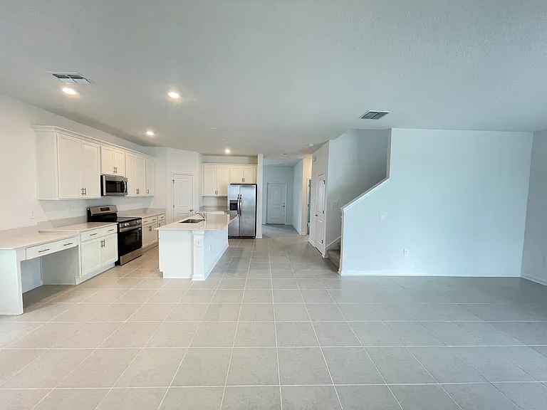 2877 Fitness St — Photo 5