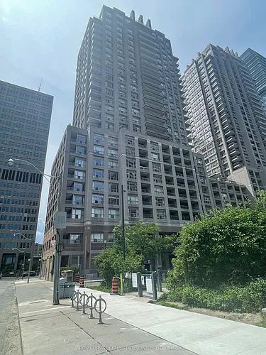 909 Bay St #2108 Photo 1