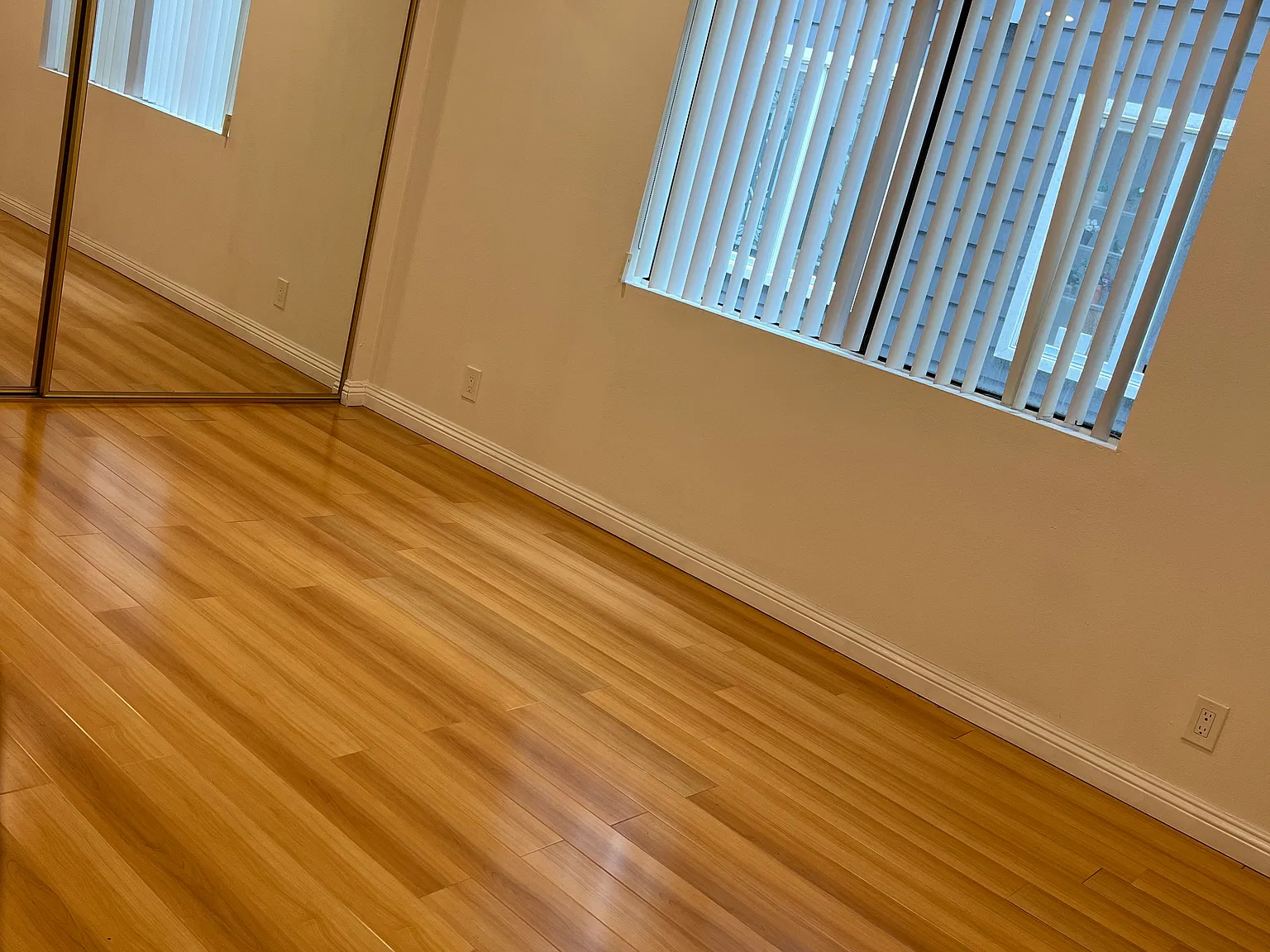 2 bed, 1250 sqft, $3,595 — Photo 3