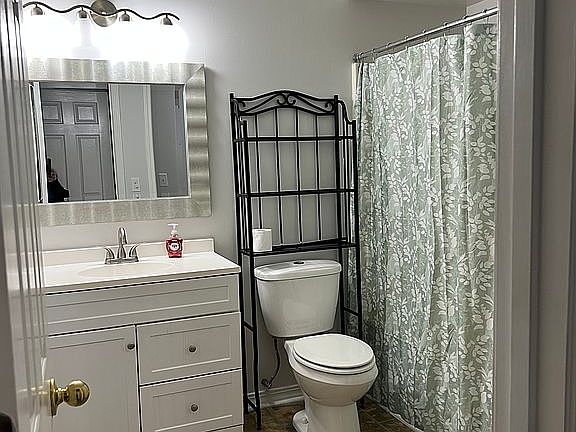 4th image of 338 Saint Rosea Rd