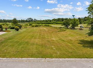 114 Windsor Ct, Hampstead, NC 28443