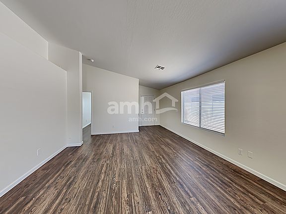 5th image of 15848 W Jefferson St