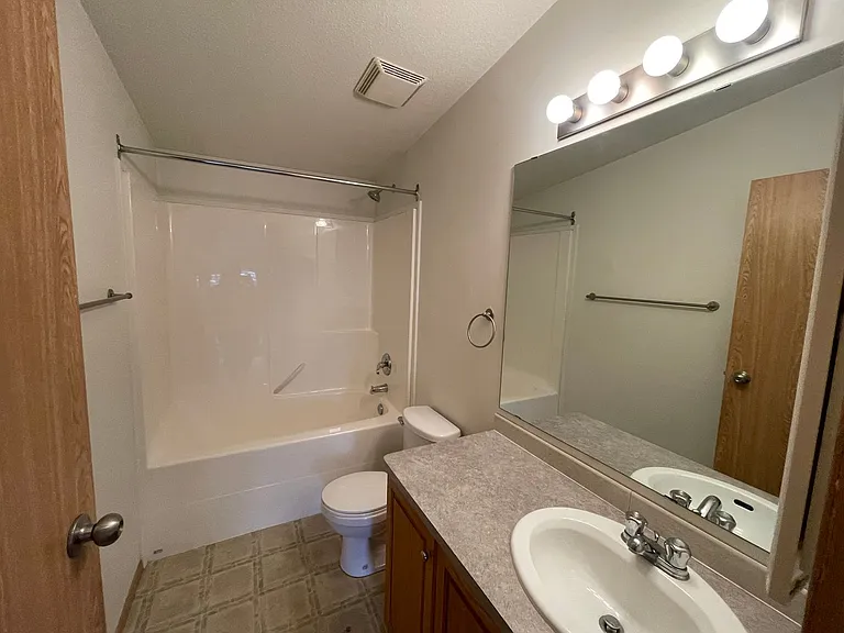 1780 N Pinewood Ct — Photo 11