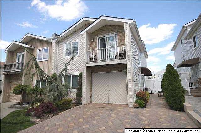 1st image of 123 Shotwell Ave