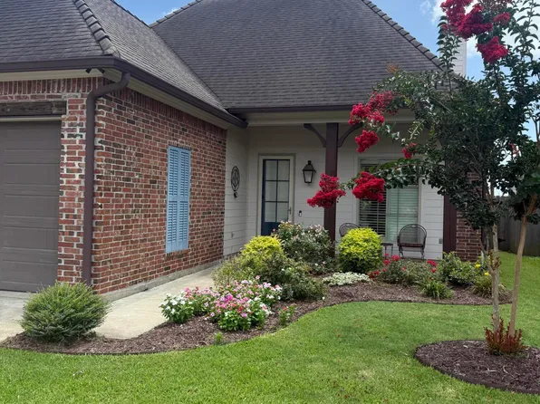404 Habitat Ridge Dr, Broussard, LA 70518