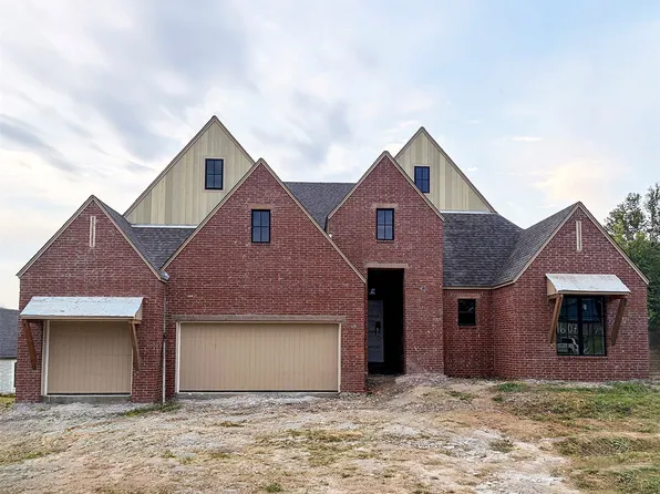 1607 Pinecrest Dr, Claremore, OK 74017