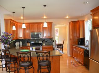 8817 Lakewood Rd, Stanwood, WA 98292