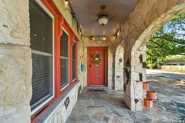 2 bed, 2.0 bath, 1649 sqft, $2,200 — Photo 4