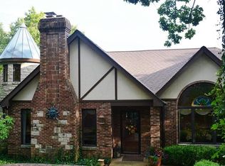 15 Howe Xing, Festus, MO 63028