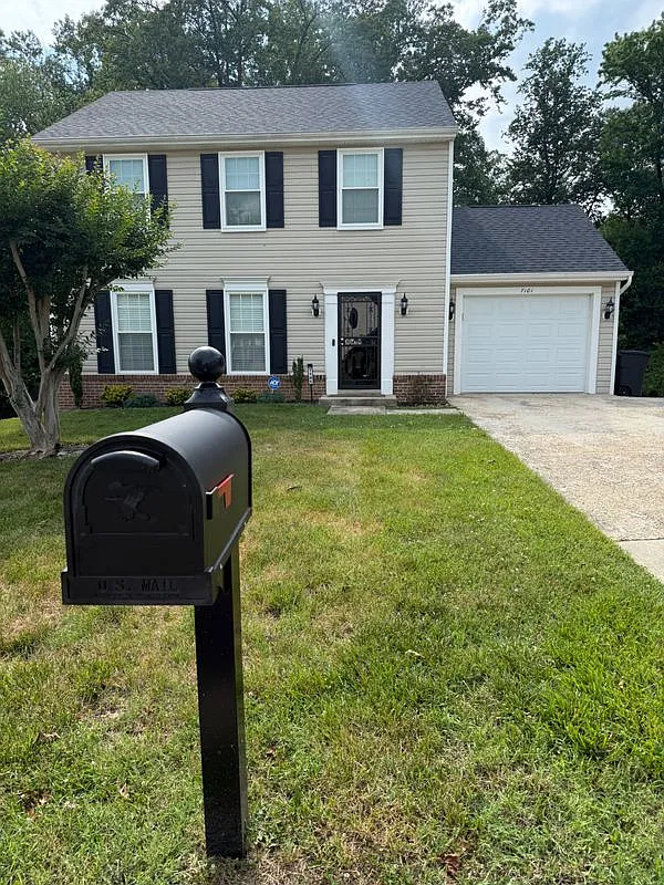 3 bed, 3.5 bath, 1624 sqft, $3,200 — Photo 2