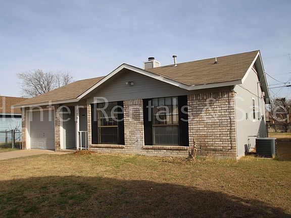 2nd image of 1701 Mona Dr