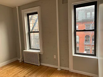 Rented by Salon Realty Corp