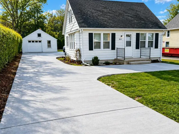 2833 South 128th STREET, New Berlin, WI 53151