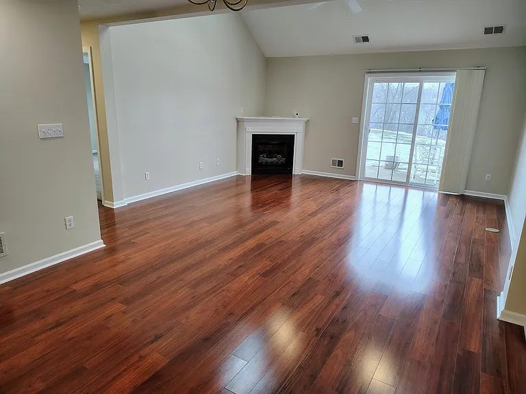 10557 Castle Ln — Photo 3