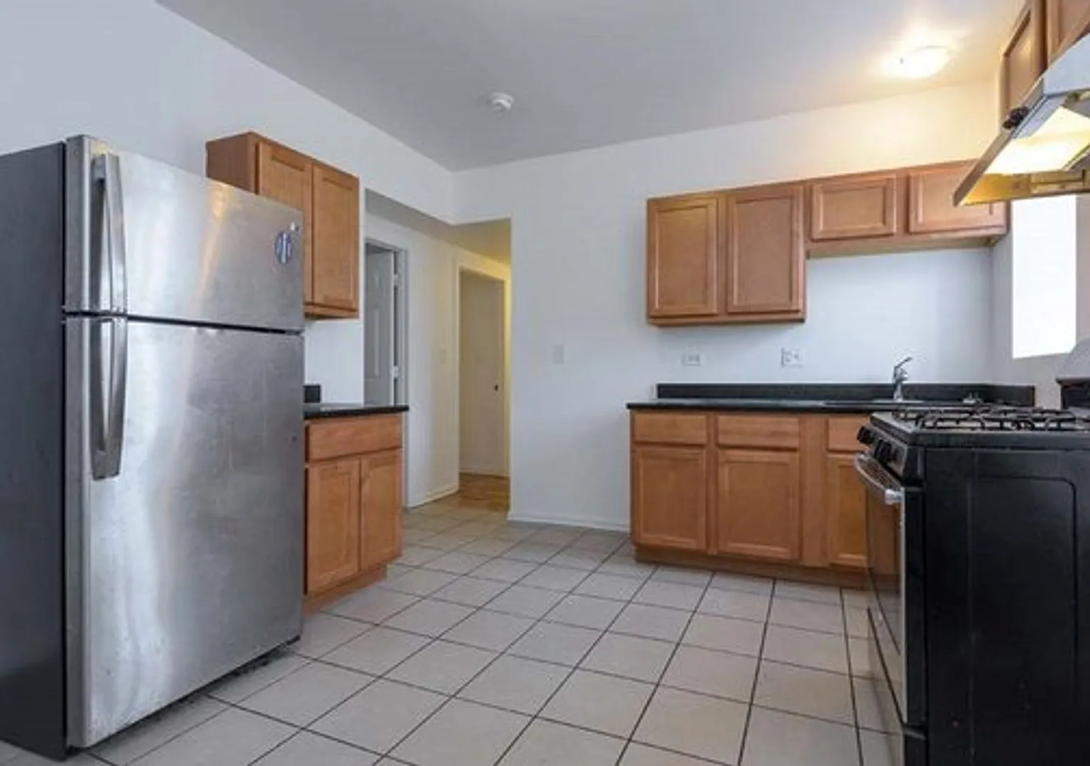 2 bed, 800 sqft, $1,550 — Photo 4
