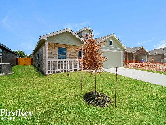 2nd image of 10723 Vinateros Dr