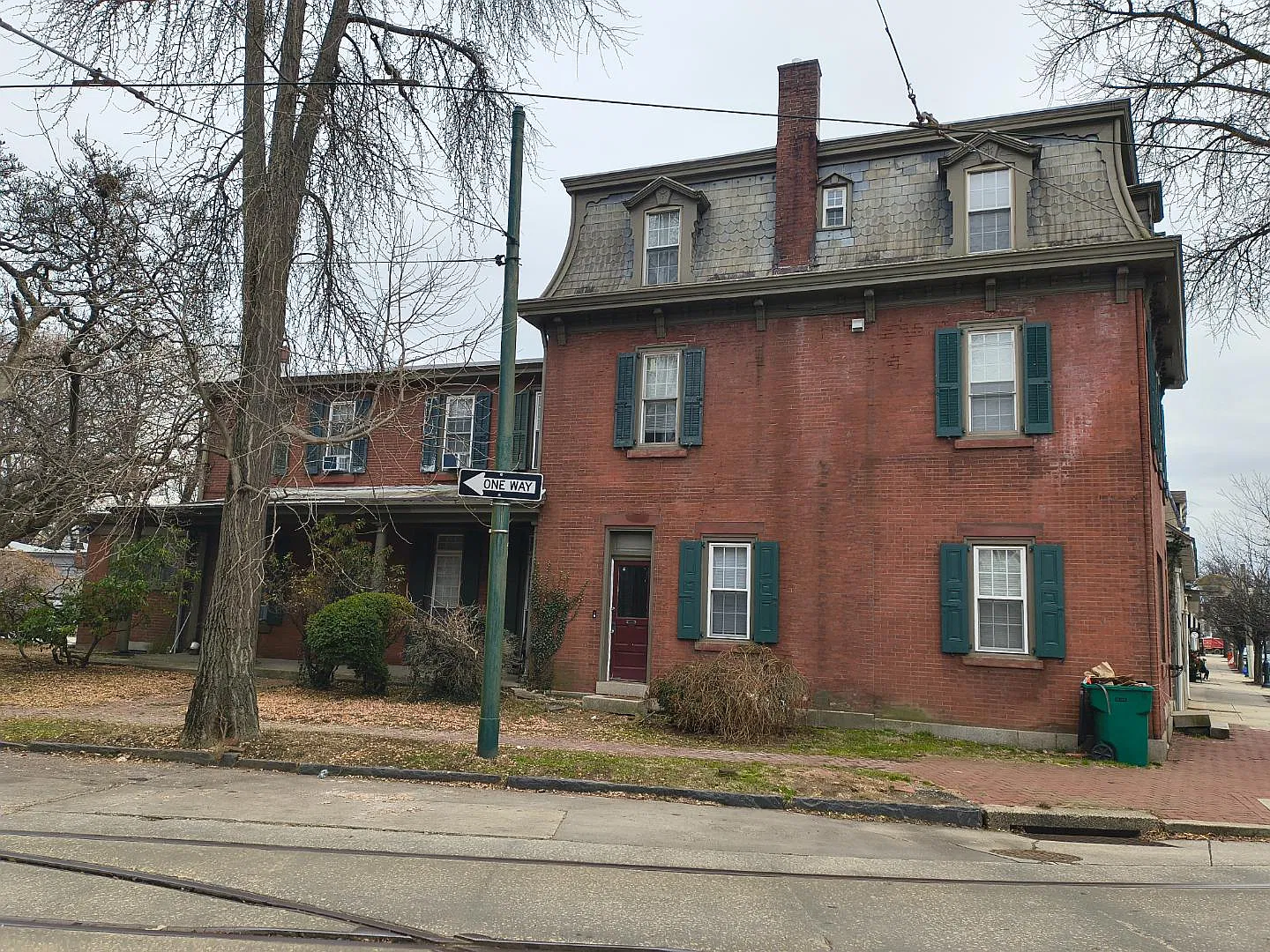 6845 Germantown Avenue - Front Unit — Photo 4