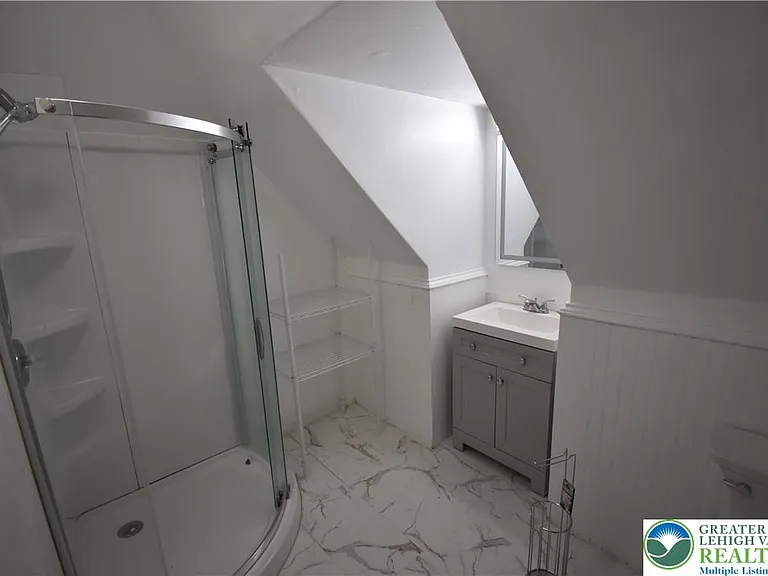 700 Hamilton St #2 — Photo 14