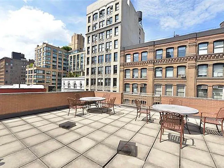 140 W 19th St #4/3G — Photo 8