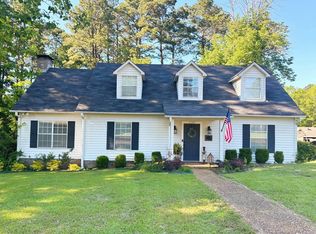 1130 Woodside Dr, Camden, AR 71701