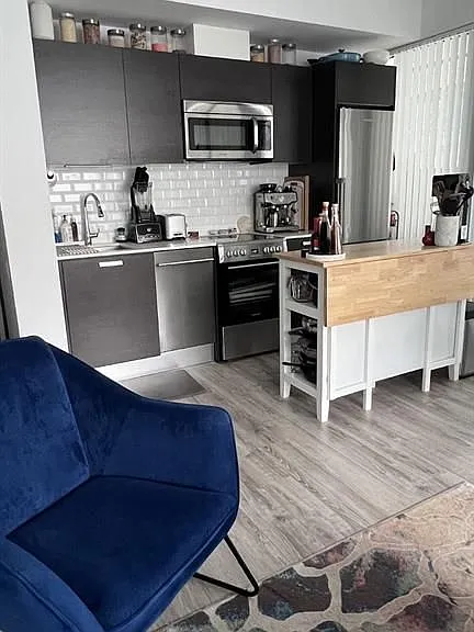 42 Charles St E #1007 — Photo 3