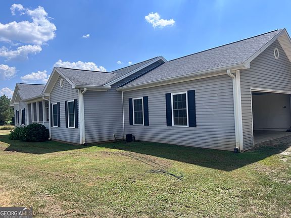 5th image of 135 Hunt Rd