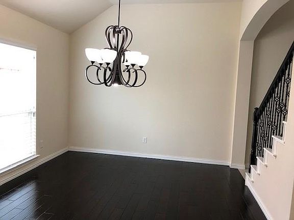 4th image of 5104 Chinaberry Dr