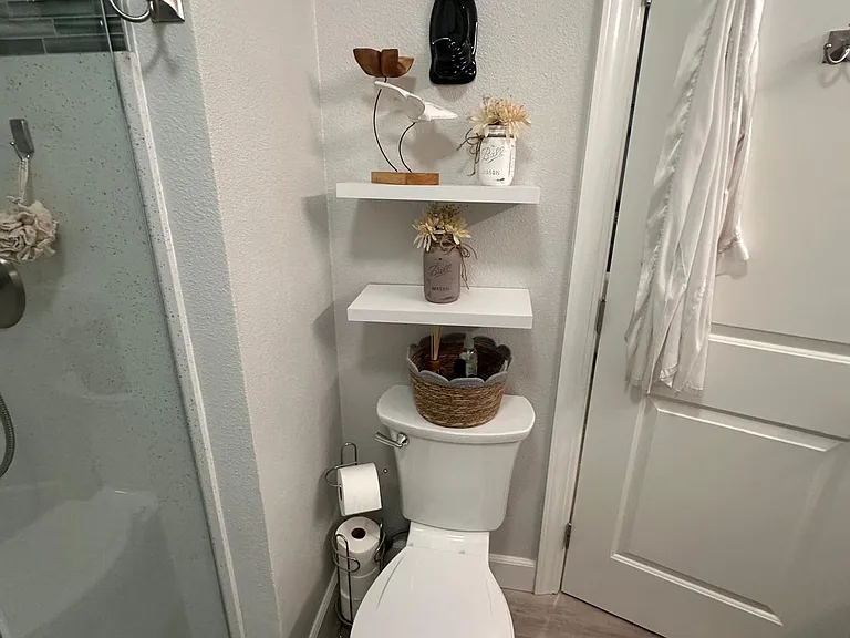 toilet