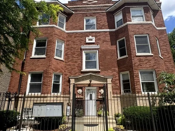 1901 N Kedzie Ave #1S, Chicago, IL 60647