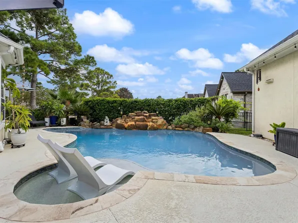 110 Bent Tree Ln, Montgomery, TX 77356
