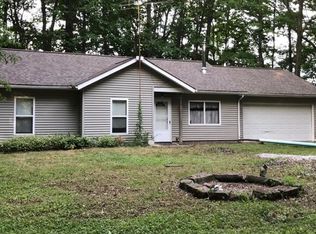 9011 Fewtown Rd, Deerfield, OH 44411