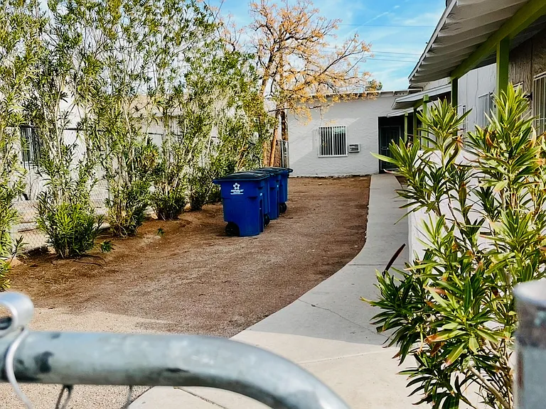 1834 Harvard St #5 — Photo 4