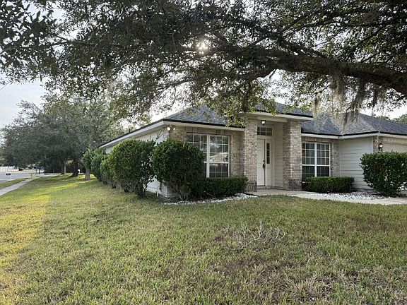 3rd image of 1318 Yellow Jacket Ct