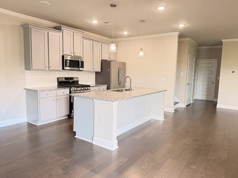 2005 Manor Pointe Dr — Photo 15