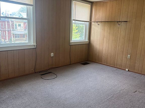 5th image of 704 Penn Ave