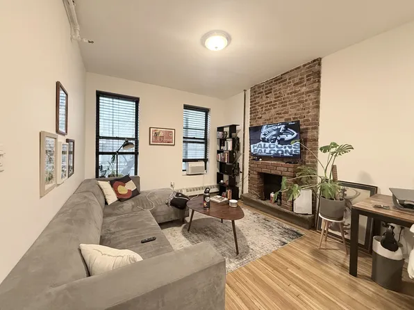 181 5th Avenue image 1 of 17