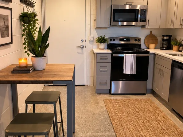 Studio Arms Apartments