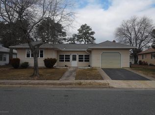 52 Rodhos St, Toms River, NJ