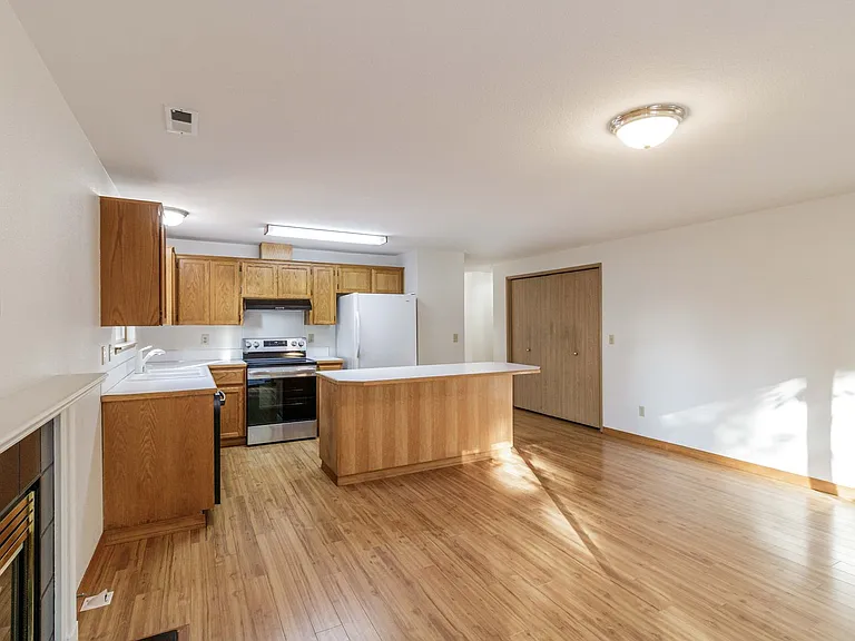 15213 NE 44th St — Photo 13