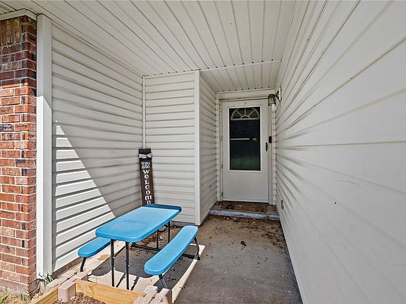 4th image of 106 Wilson St