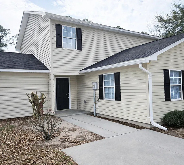 112 Alpha Ct — Photo 1