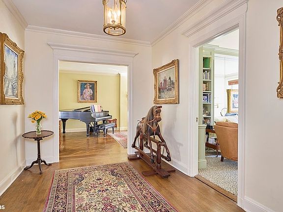 3rd image of 1088 Park Ave APT 15A