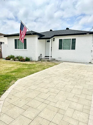 5376 Nelson St Photo 1