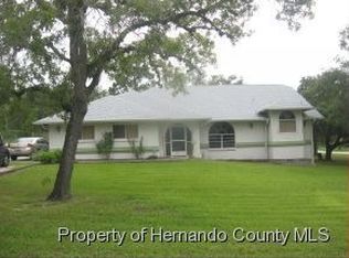 18407 Sand Pine Dr, Spring Hill, FL 34610