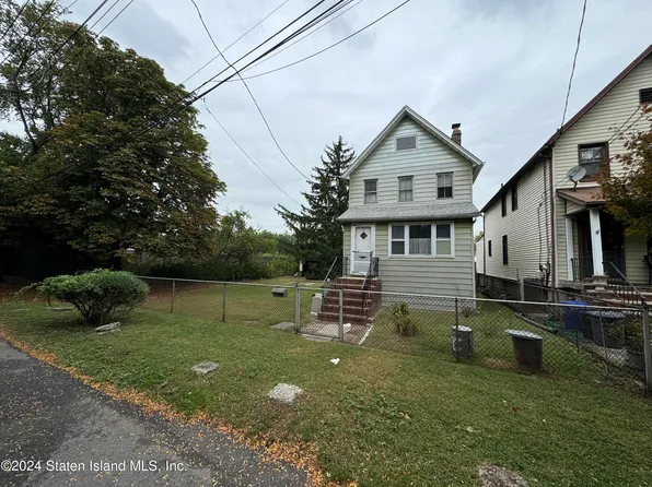 21 Leyden Ave, Staten Island, NY 10303