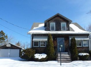 7 Orchard St, Acushnet, MA 02743