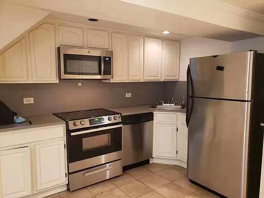 Rented by Michel Madie Real Estate Services | media 14